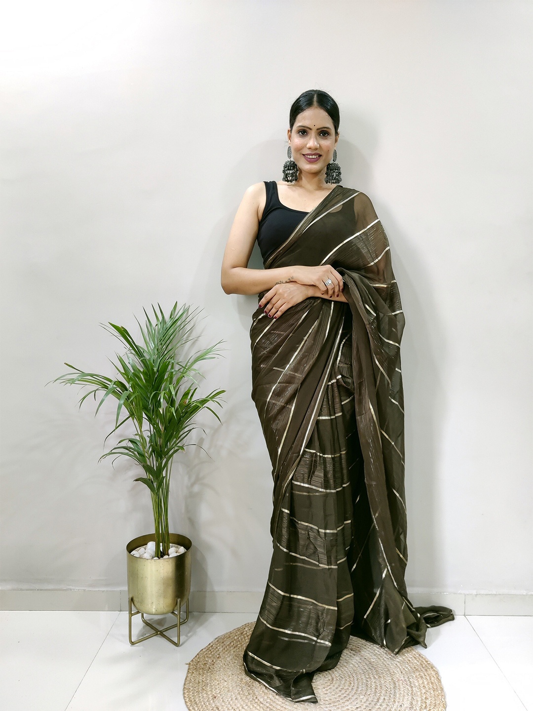 

Riddhi Textile Hub Striped Poly Georgette Ready to Wear Saree, Olive