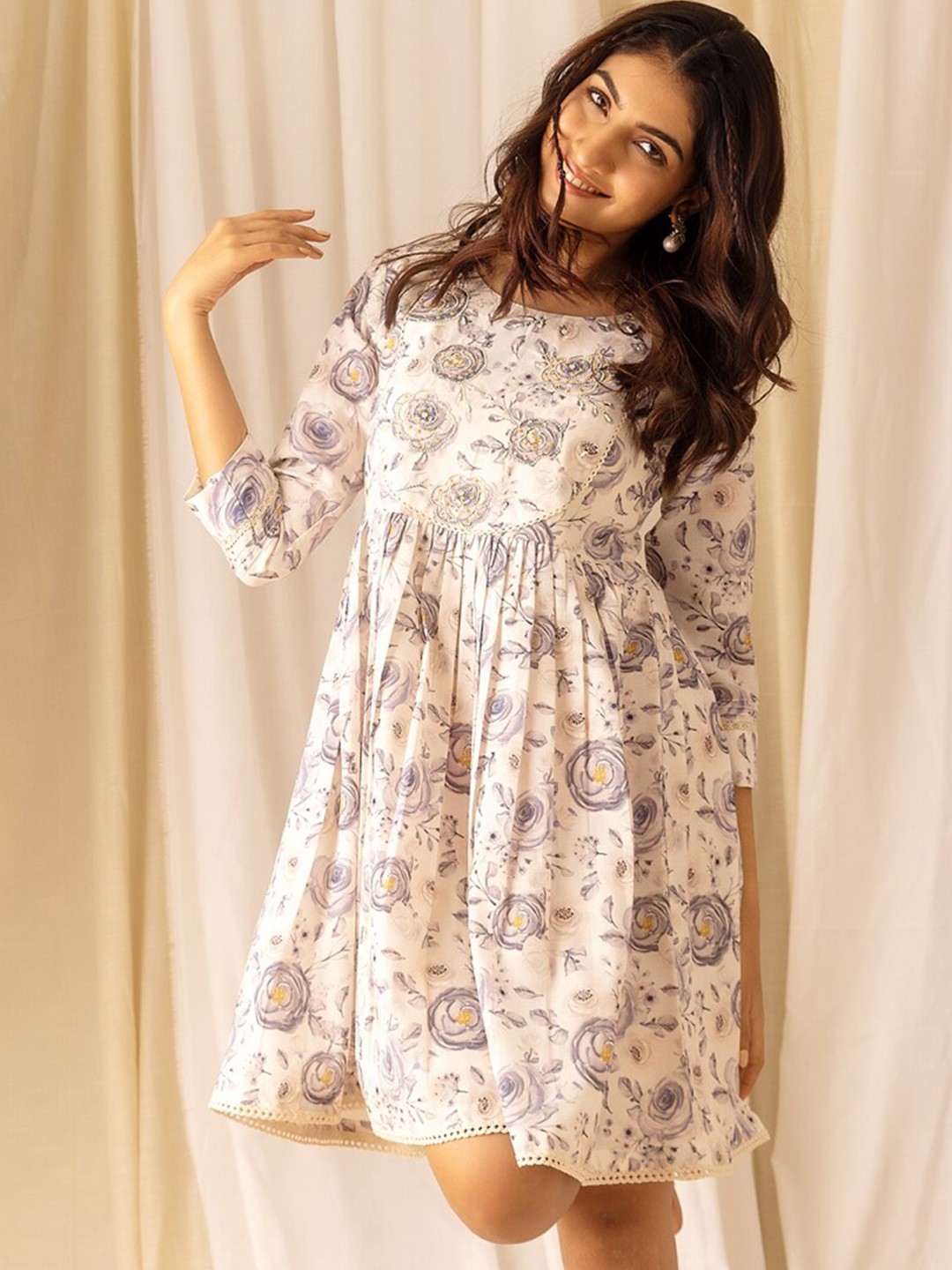 

Sangria Floral Printed Embellished Empire Ethnic Dress, White