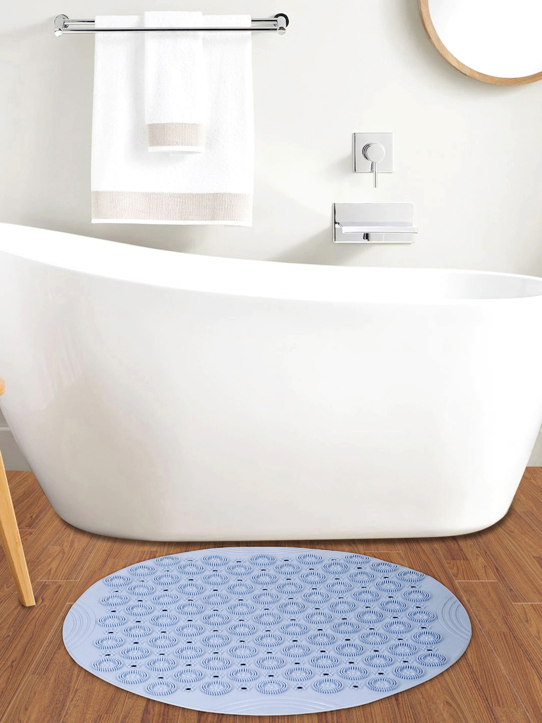 

FABINALIV Blue Geometric Anti-Skid Rubber Shower Mat with Suction Cups