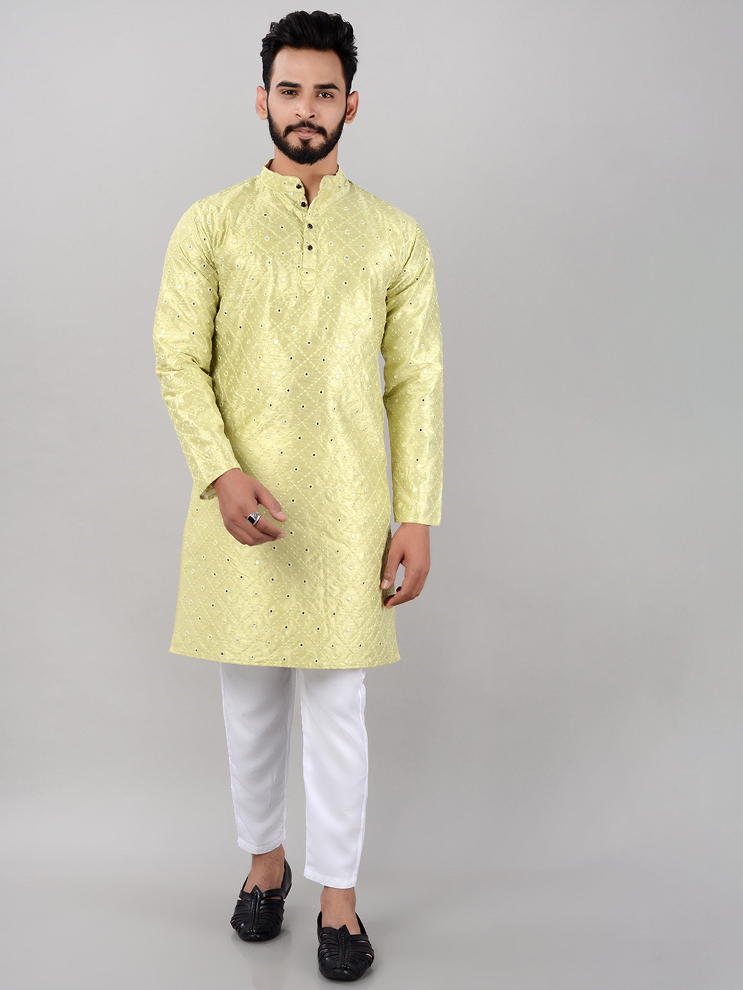 

VILLAIN Mandarin Collar Straight Kurta, Green