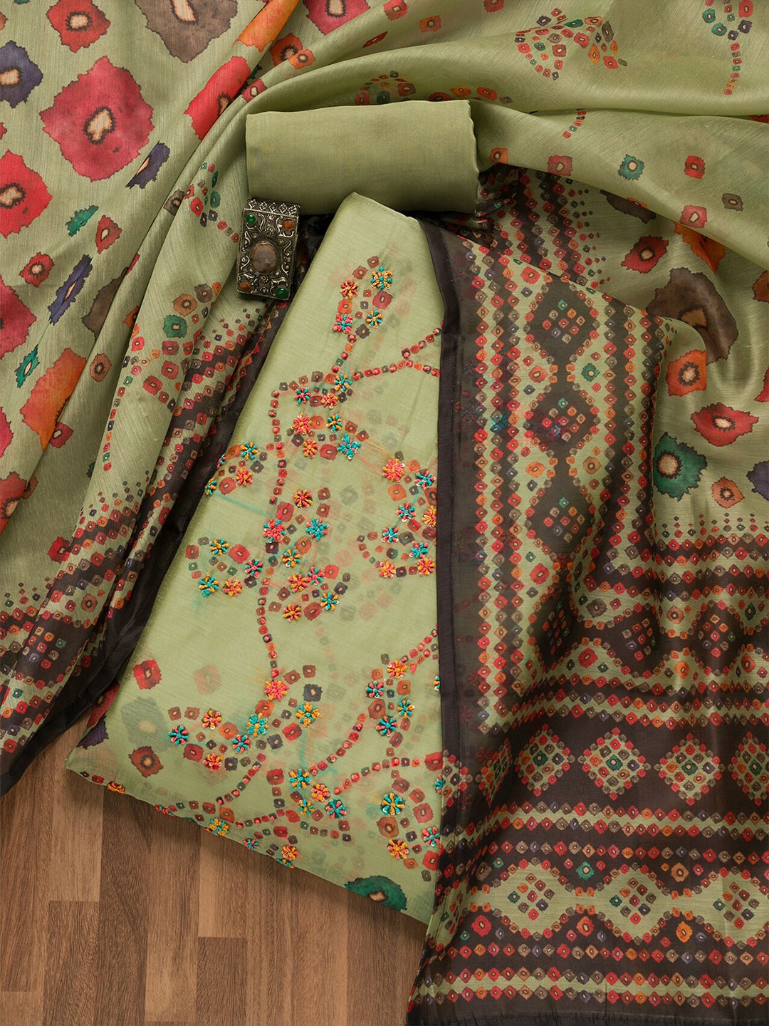 

Koskii Bandhani Printed Thread Work Chanderi Unstitched Dress Material, Green