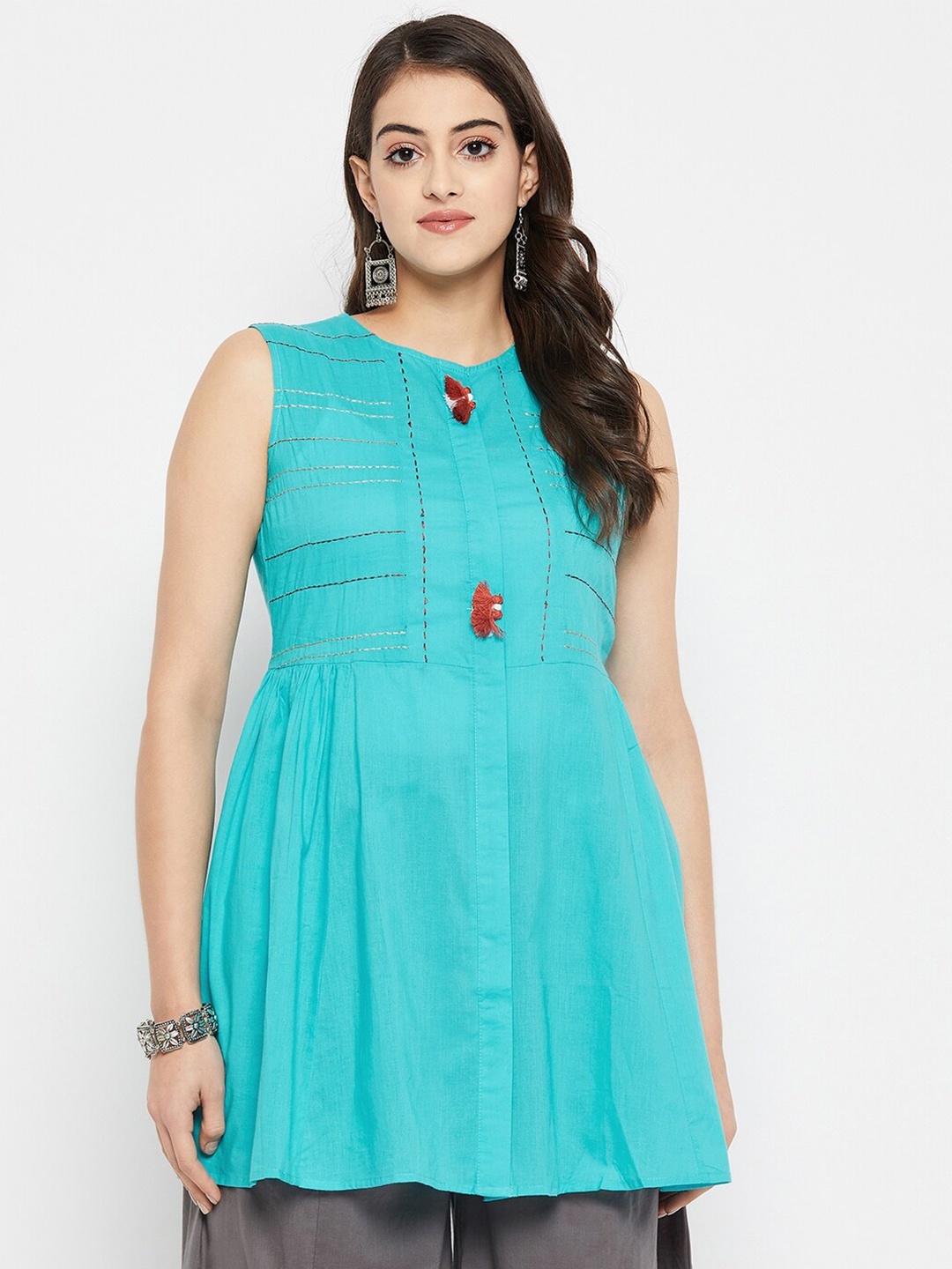 

Nuwah Blue Embroidered Pure Cotton Handloom Kurti