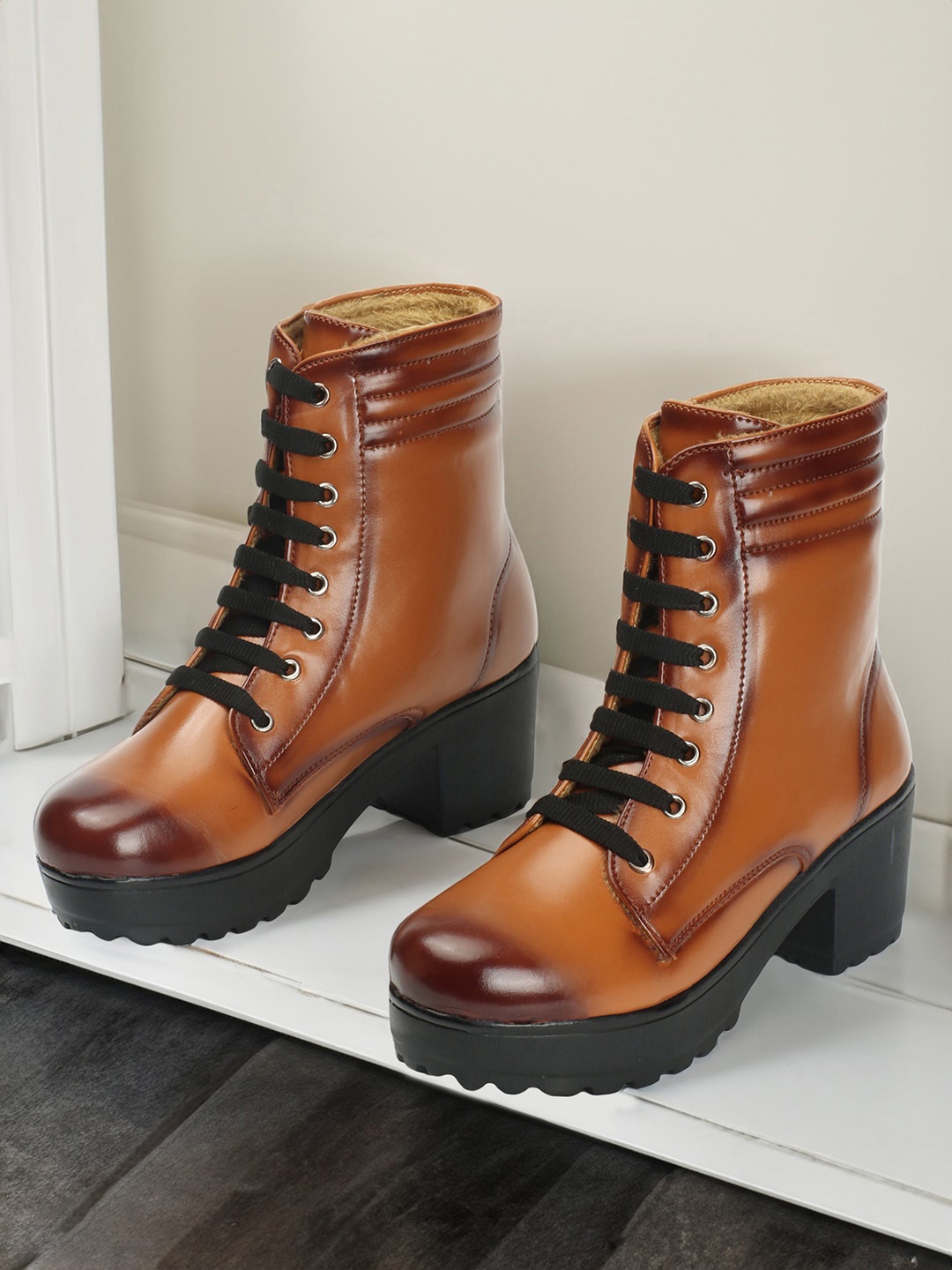 

The Roadster Lifestyle Co. Women Heeled Mid-Top Chunky Boots, Tan
