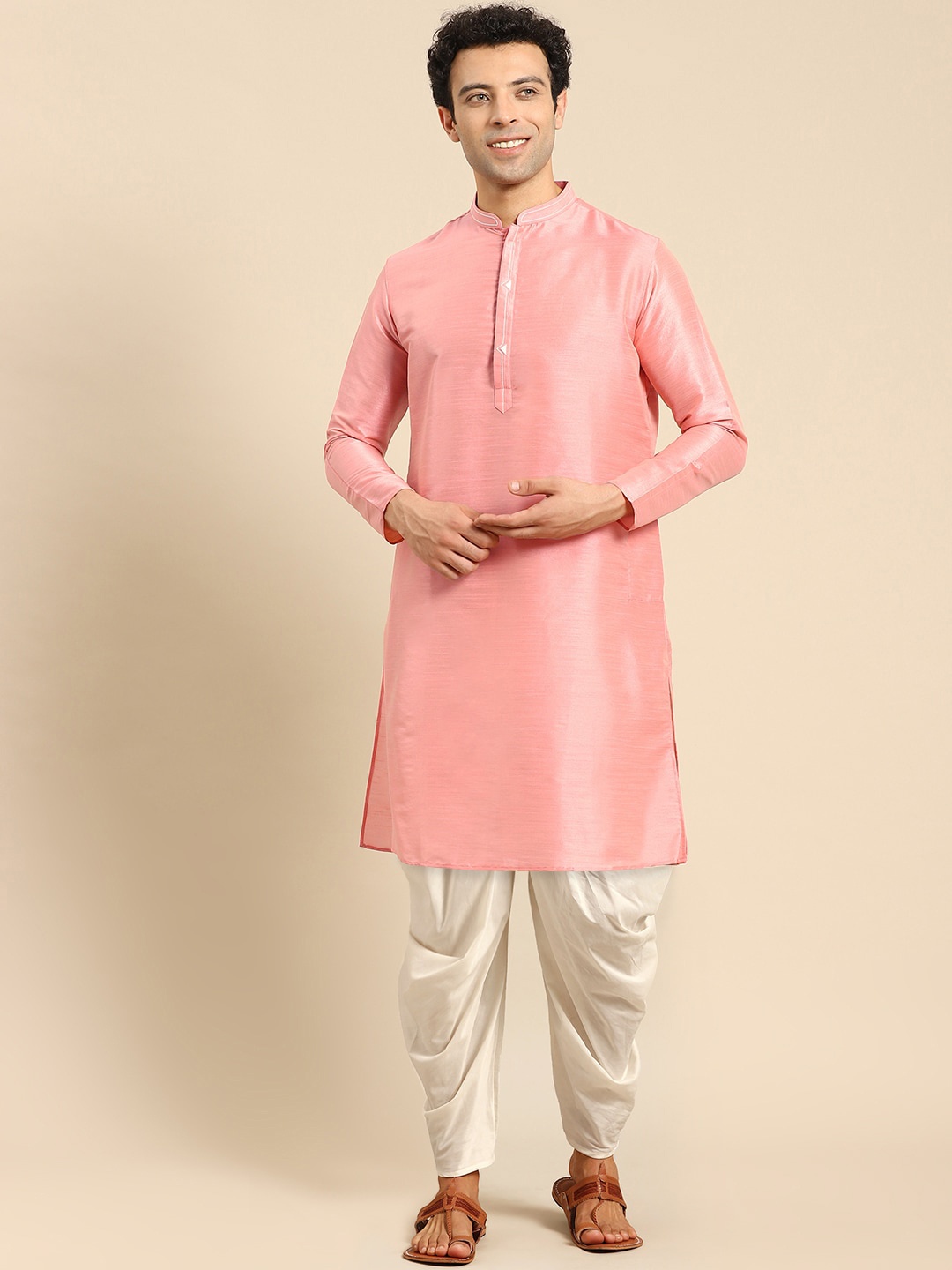 

Anouk Mandarin Collar Thread Work Kurta, Pink