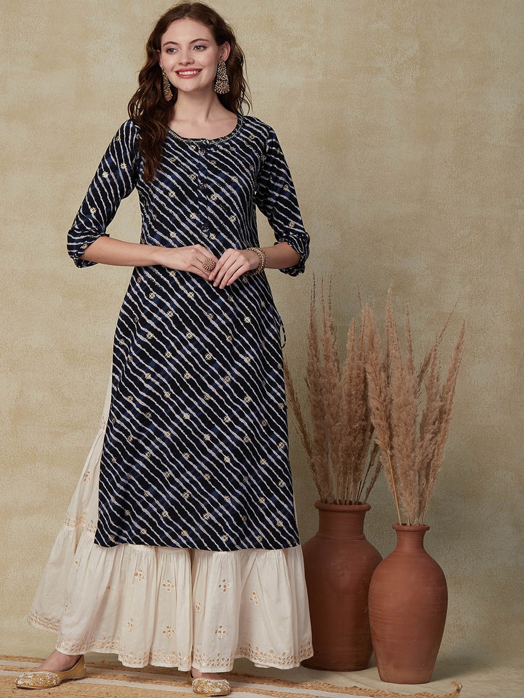 

FASHOR Leheriya Printed Rund Neck Straight Kurta, Blue
