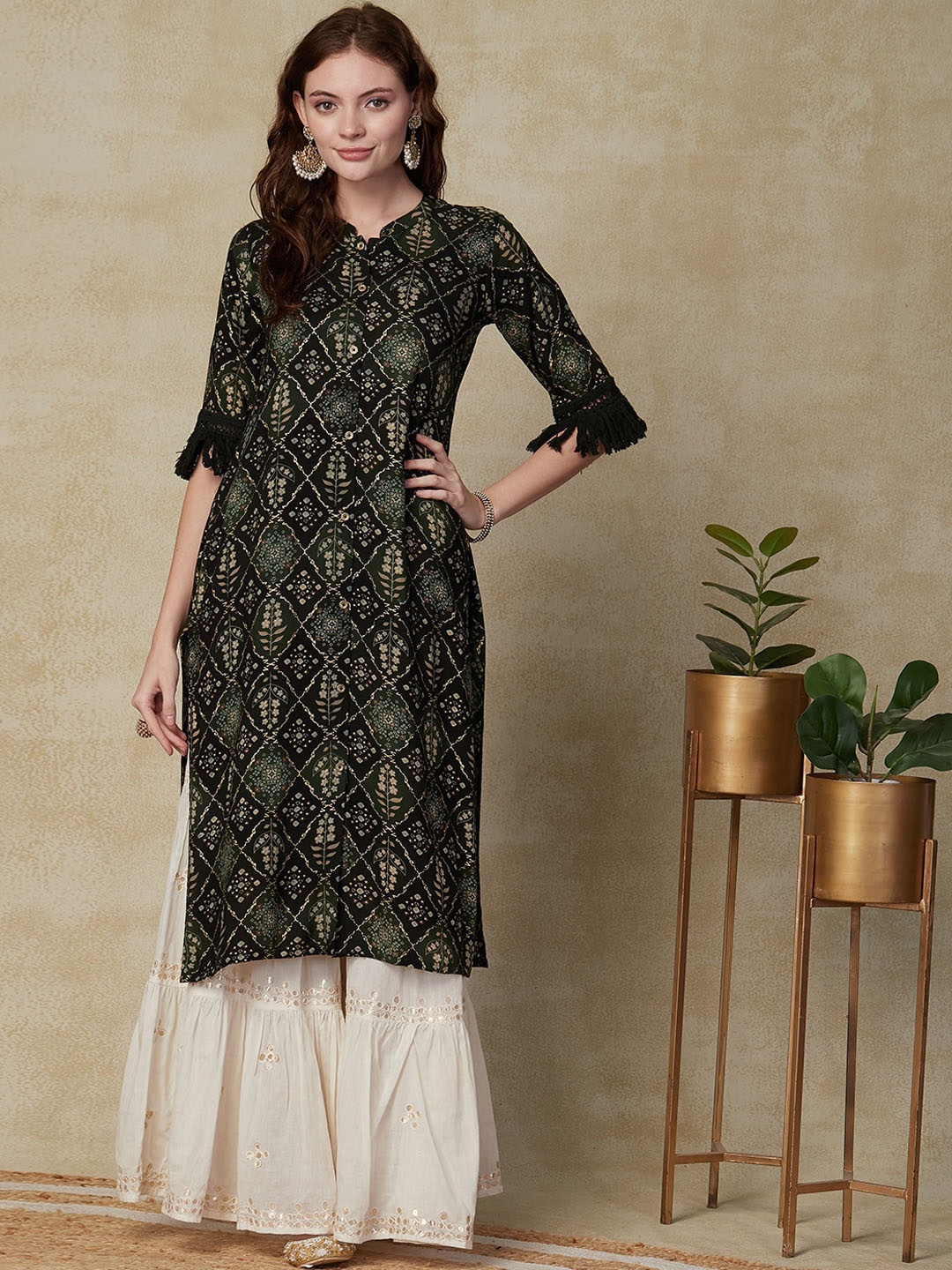 

FASHOR Ethnic Motifs Printed Mandarin Collar Straight Kurta, Green