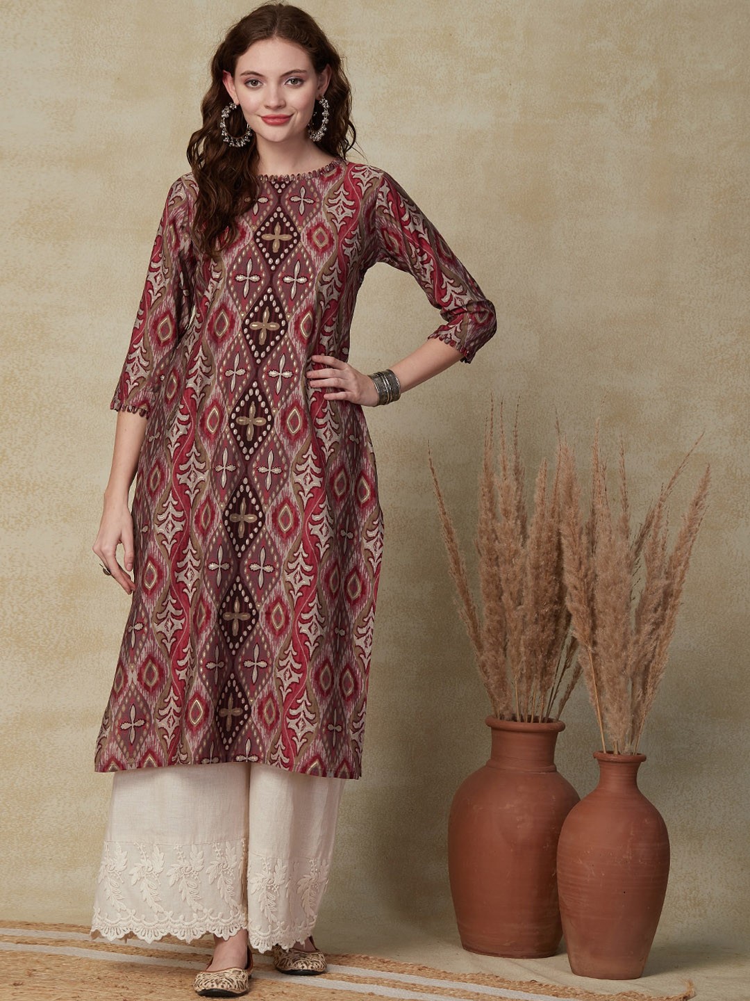 

FASHOR Ethnic Motifs Printed Round Neck Silk Straight Kurta, Maroon