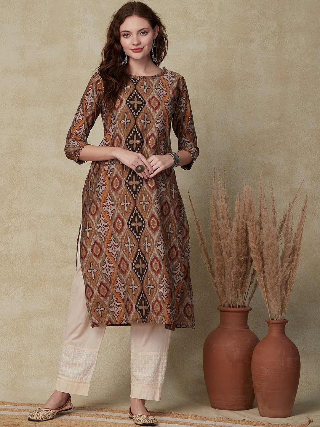 

FASHOR Floral Printed Round Neck Silk Straight Kurta, Brown