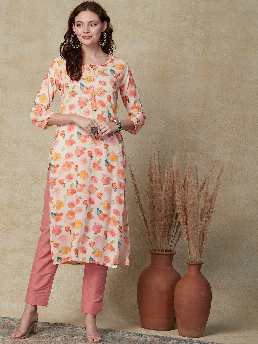 

FASHOR Floral Printed Tie-Up Neck Straight Kurta, Multi