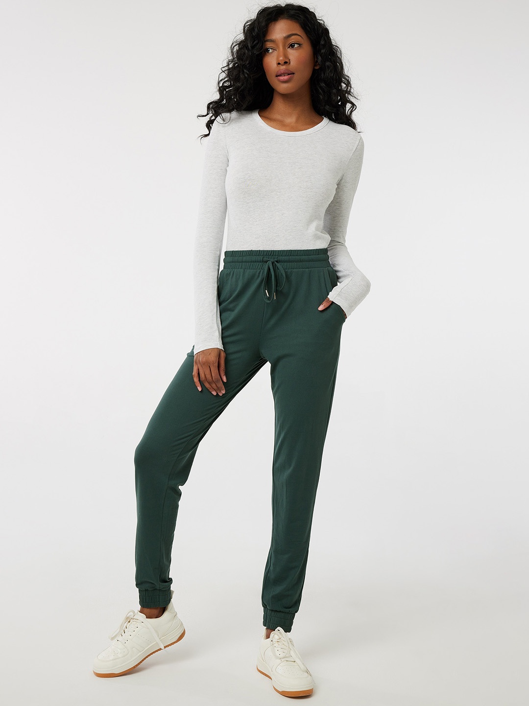 

Ardene Women Mid-Rise Joggers, Green