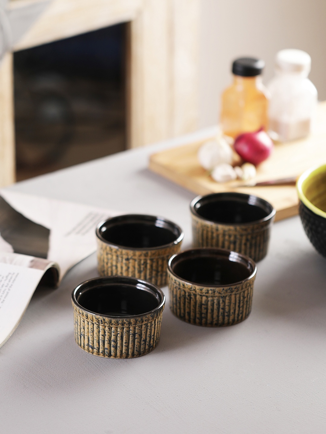 

MIAH Decor Set of 4 Ceramic Baking & Serving Microwave Safe Ramekin Bowls, Brown