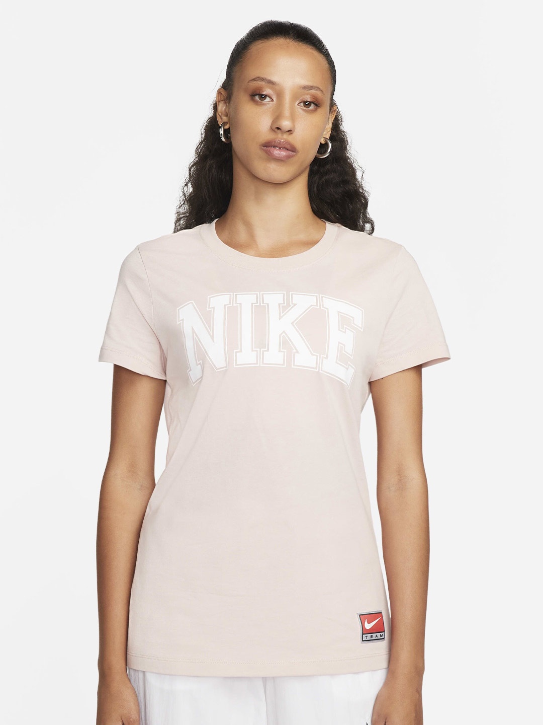 

Nike Sportswear Sportswear Relaxed-Fit T-Shirt, Pink