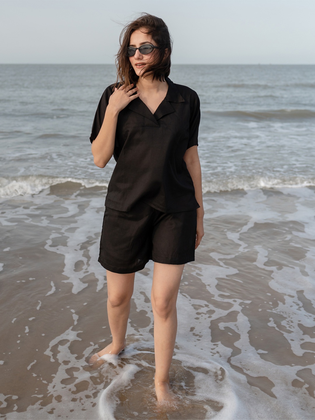 

Babli Pure Cotton Polo Neck Top With Shorts, Black