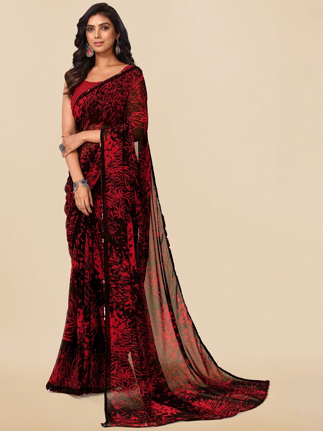 

MIRCHI FASHION Floral Printed Sequinned Saree, Black