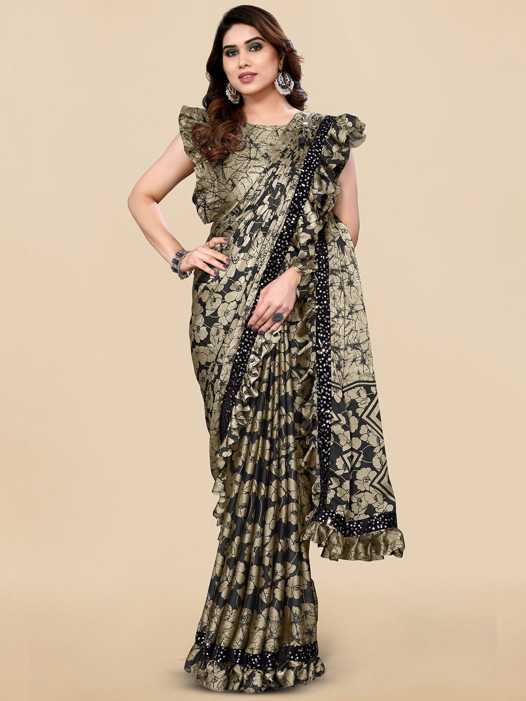 

MIRCHI FASHION Floral Printed Sequinned Poly Chiffon Saree, Black