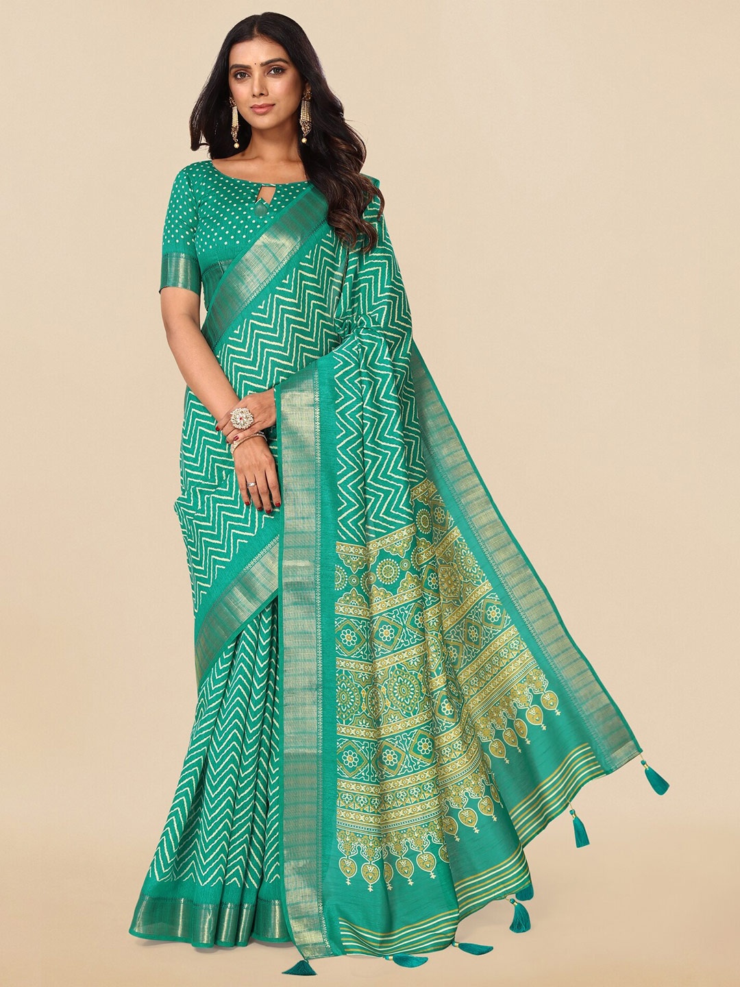 

MIRCHI FASHION Geometric Printed Zari Saree, Teal