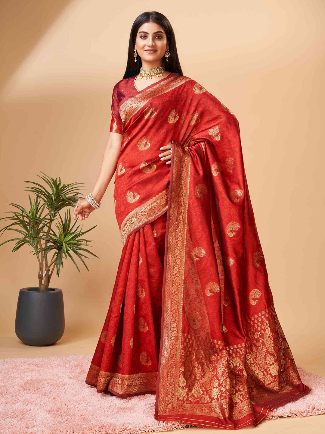 

PHEASANT Woven Design Zari Art Silk Banarasi Saree, Maroon