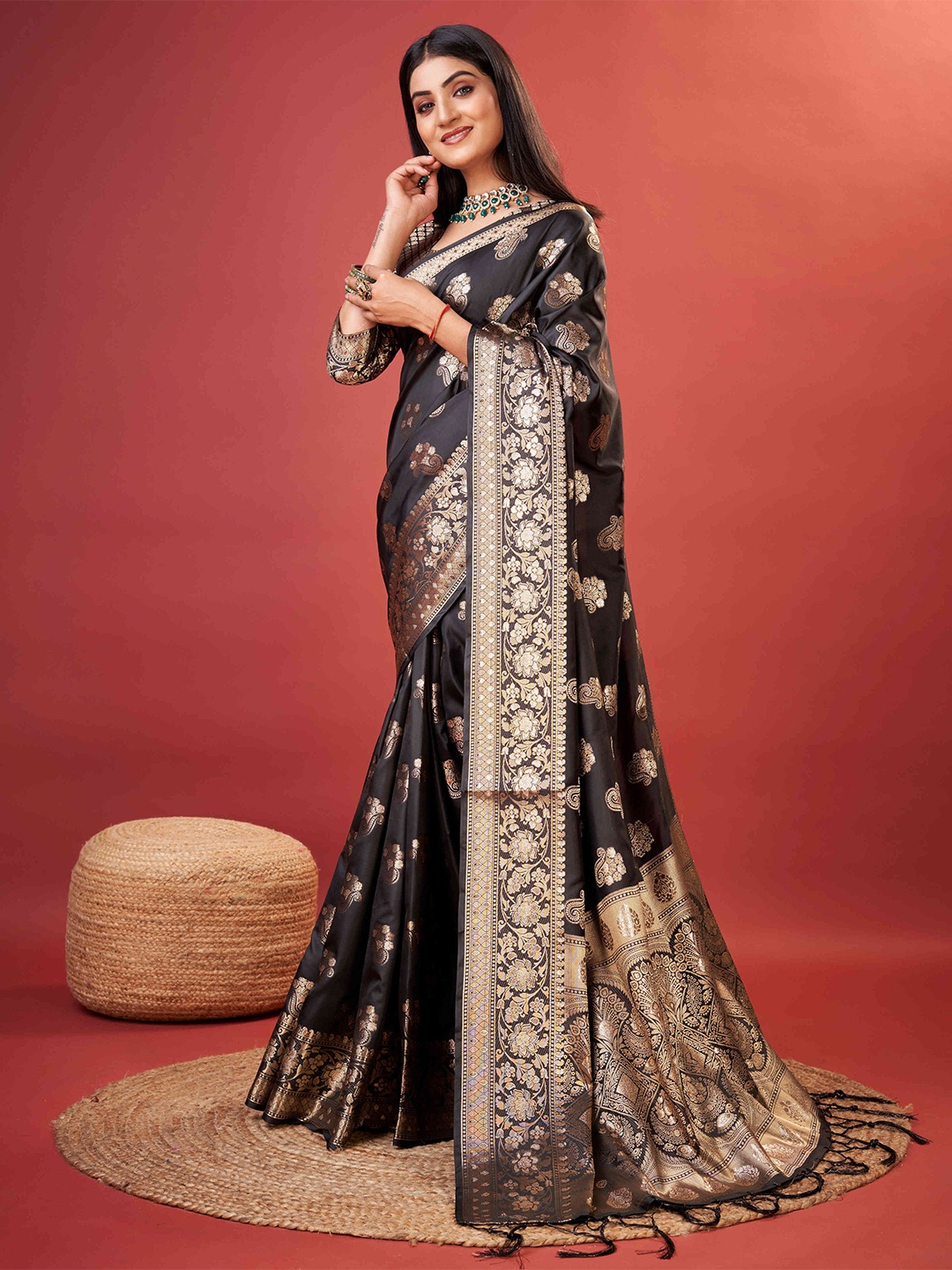 

PHEASANT Ethnic Motifs Woven Design Zari Pure Silk Banarasi Saree, Black