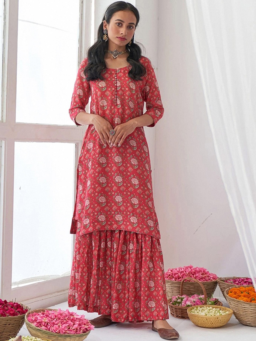 

Vaidehi Fashion Floral Printed Kurta with Sharara & Dupatta, Red