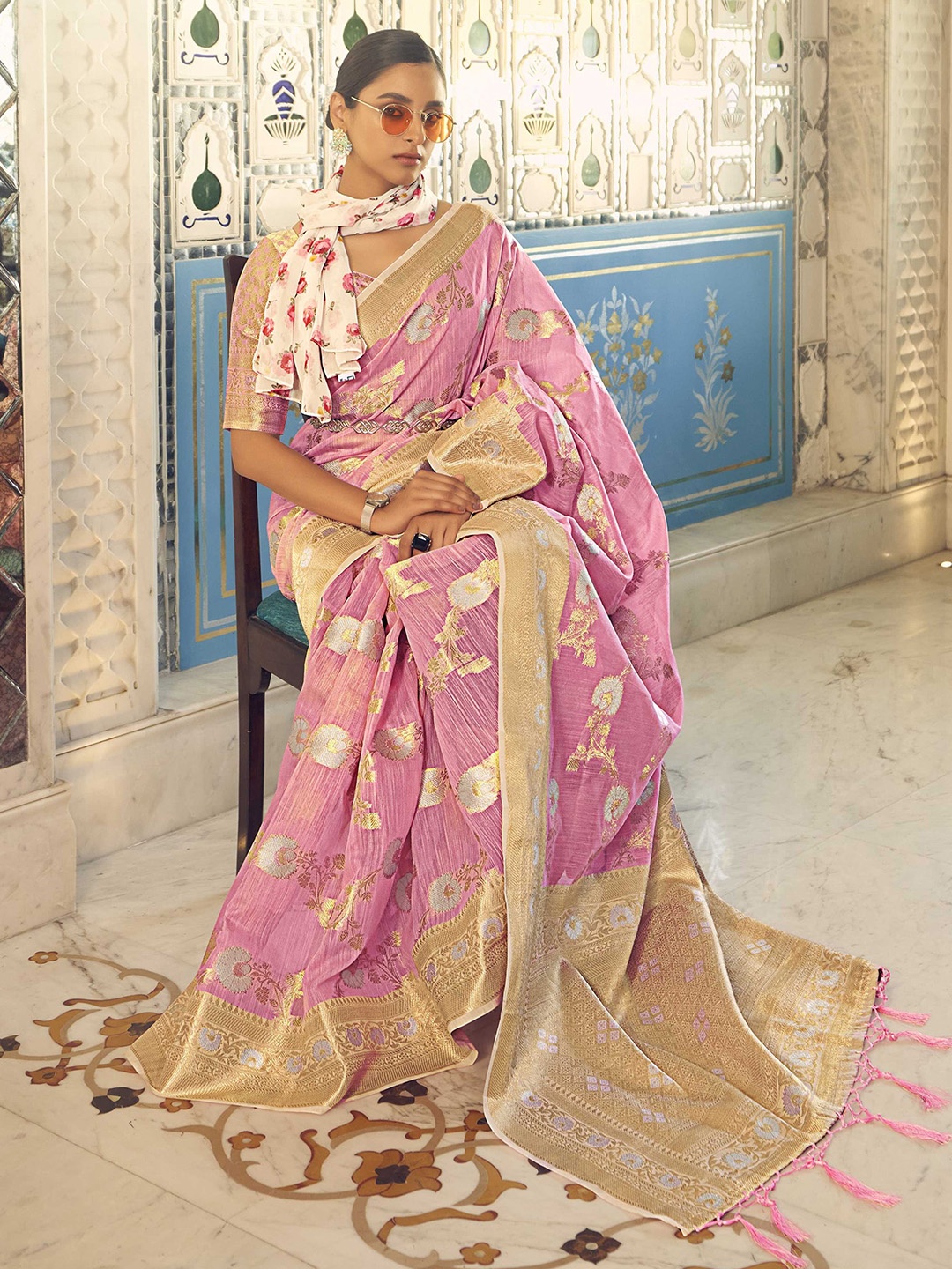 

Mitera Woven Design Zari Banarasi Saree, Pink