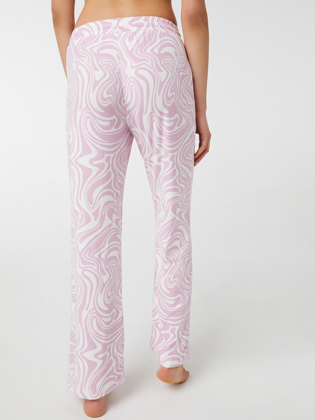 

Ardene Women Abstract Printed Drawstring Lounge Pants, Pink