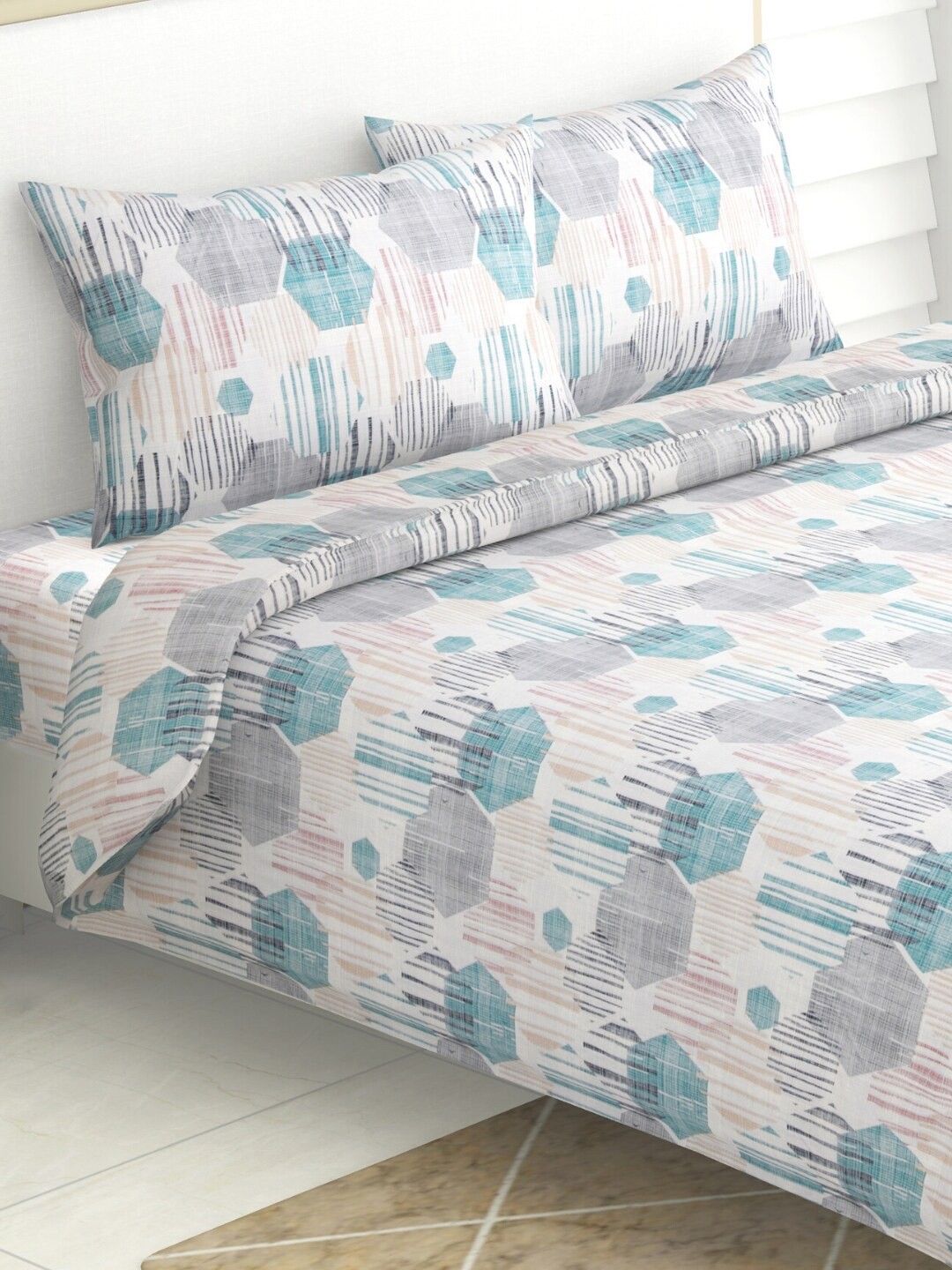 

haus & kinder Grey & White Geometric Pure Cotton 186 TC King Bedsheet With 2 Pillow Covers