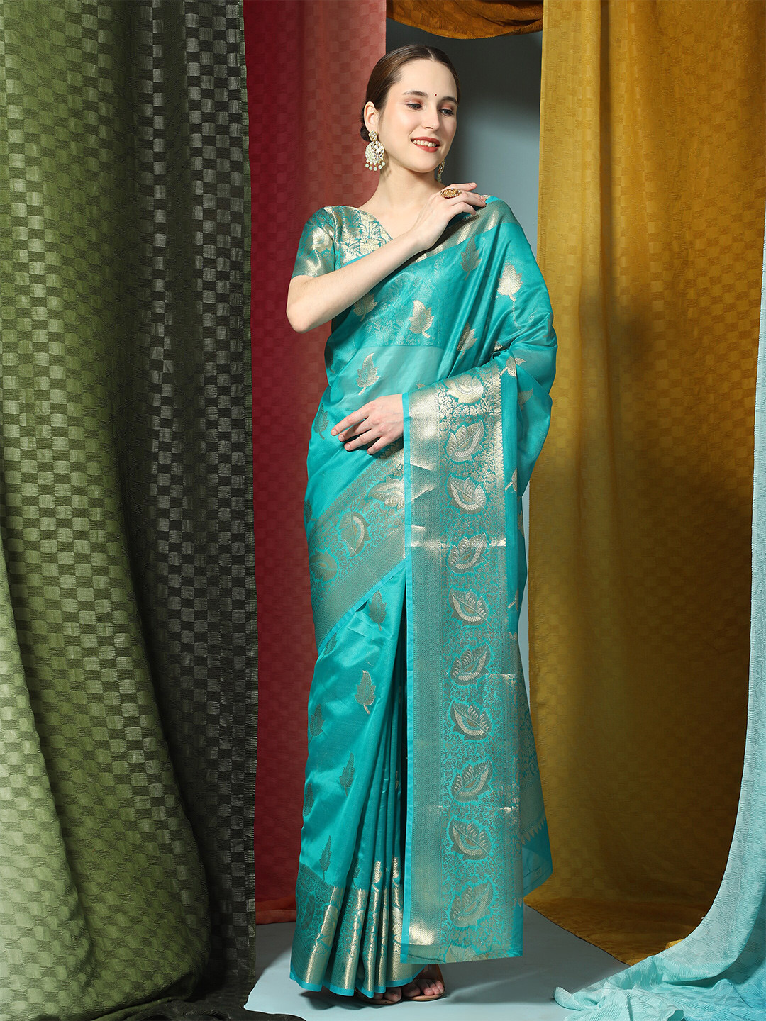 

YAVIRA SILK Woven Design Zari Banarasi Saree, Blue