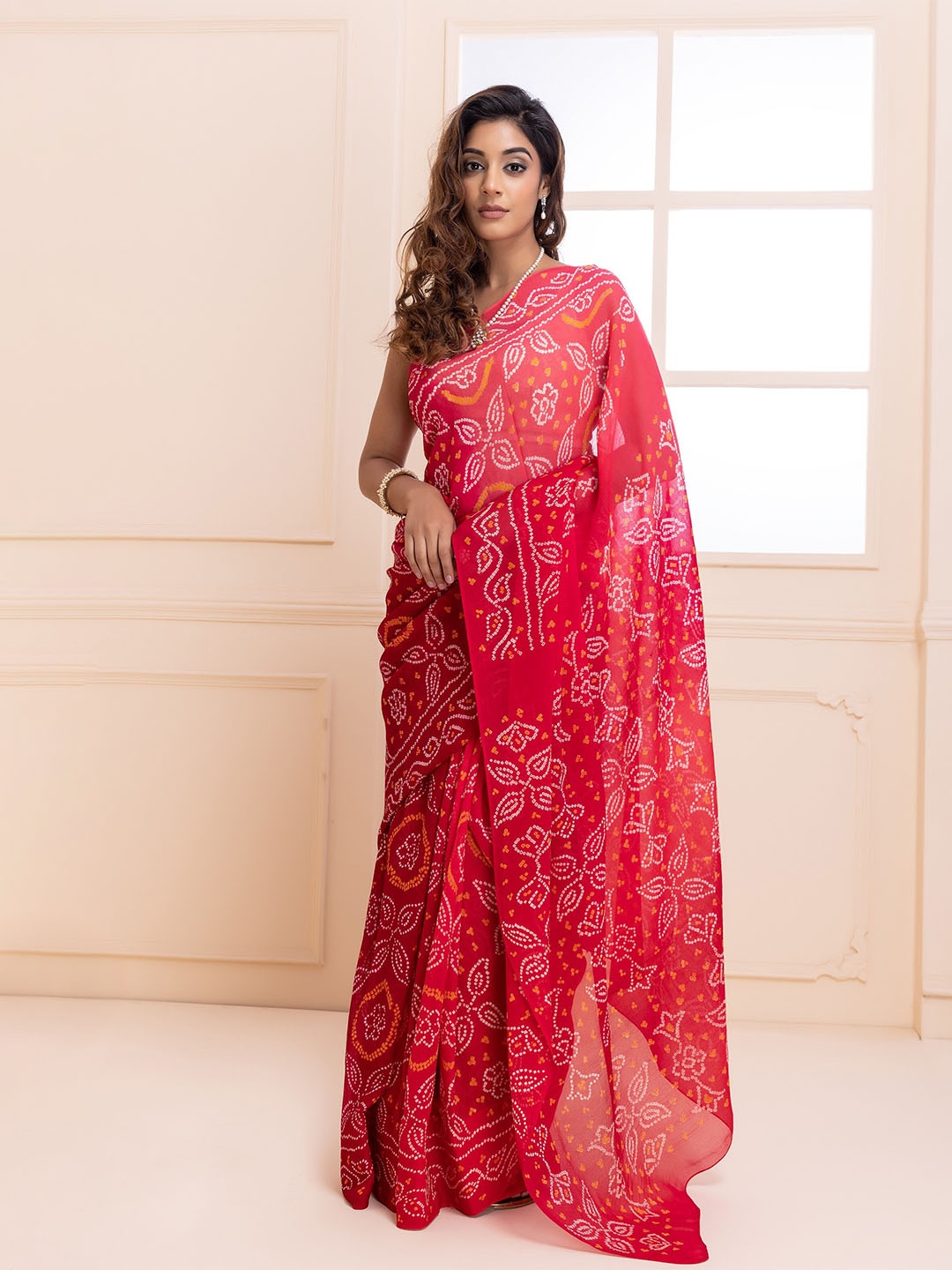 

Geroo Jaipur Printed Pure Georgette Bandhani Saree, Red