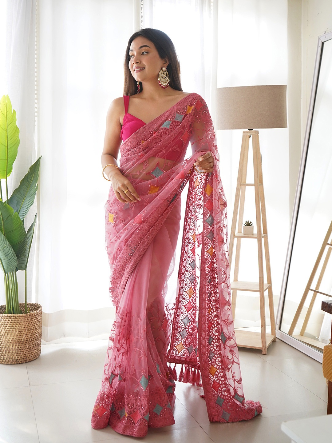 

VEECHIS Floral Embroidered Sequinned Organza Saree, Pink
