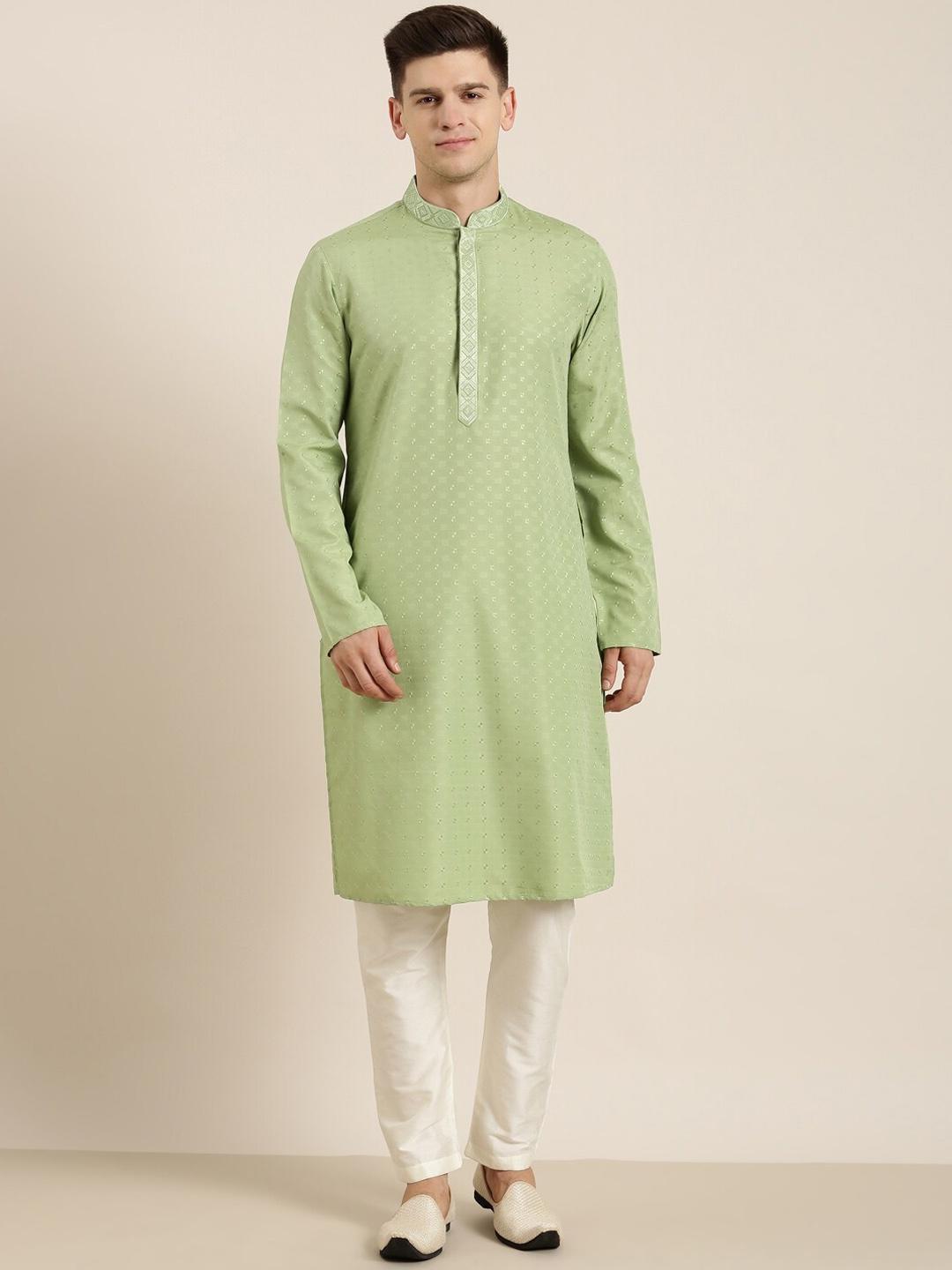 

TheEthnic.Co Woven Designed Thread Work Cotton Regular Kurta, Green