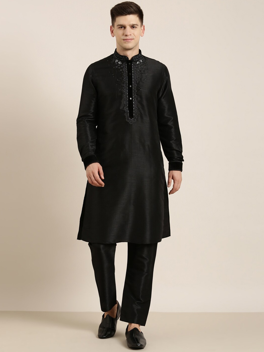 

TheEthnic.Co Mandarin Collar Beads and Stones Straight Kurta, Black