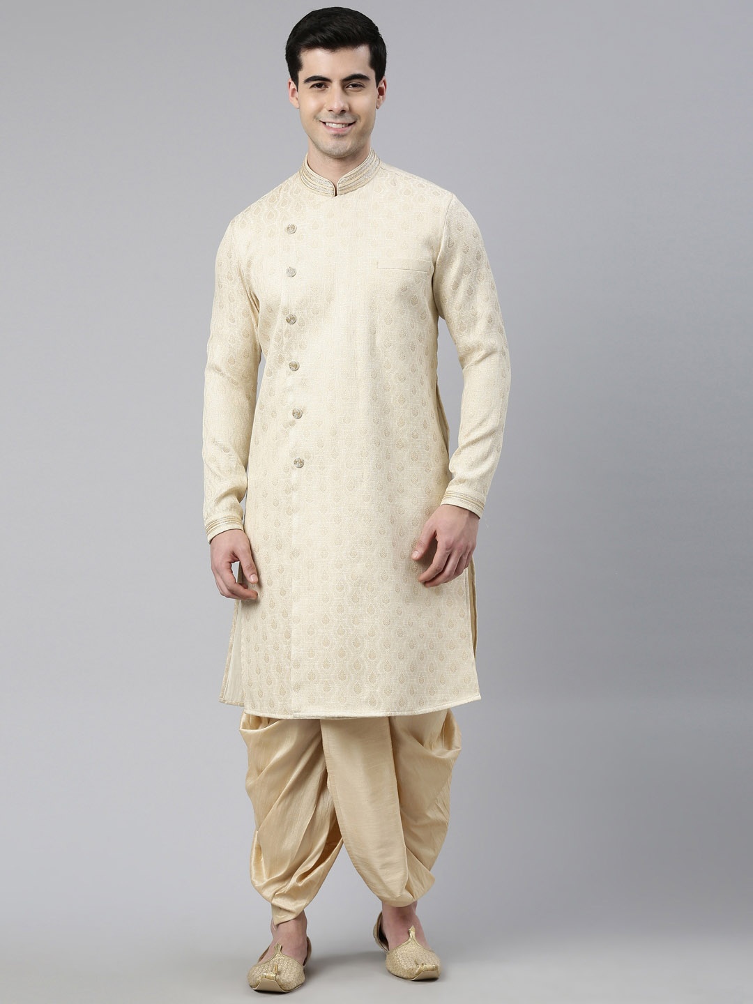 

TheEthnic.Co Ethnic Motifs Woven Designed Thread Work Kurta, Cream