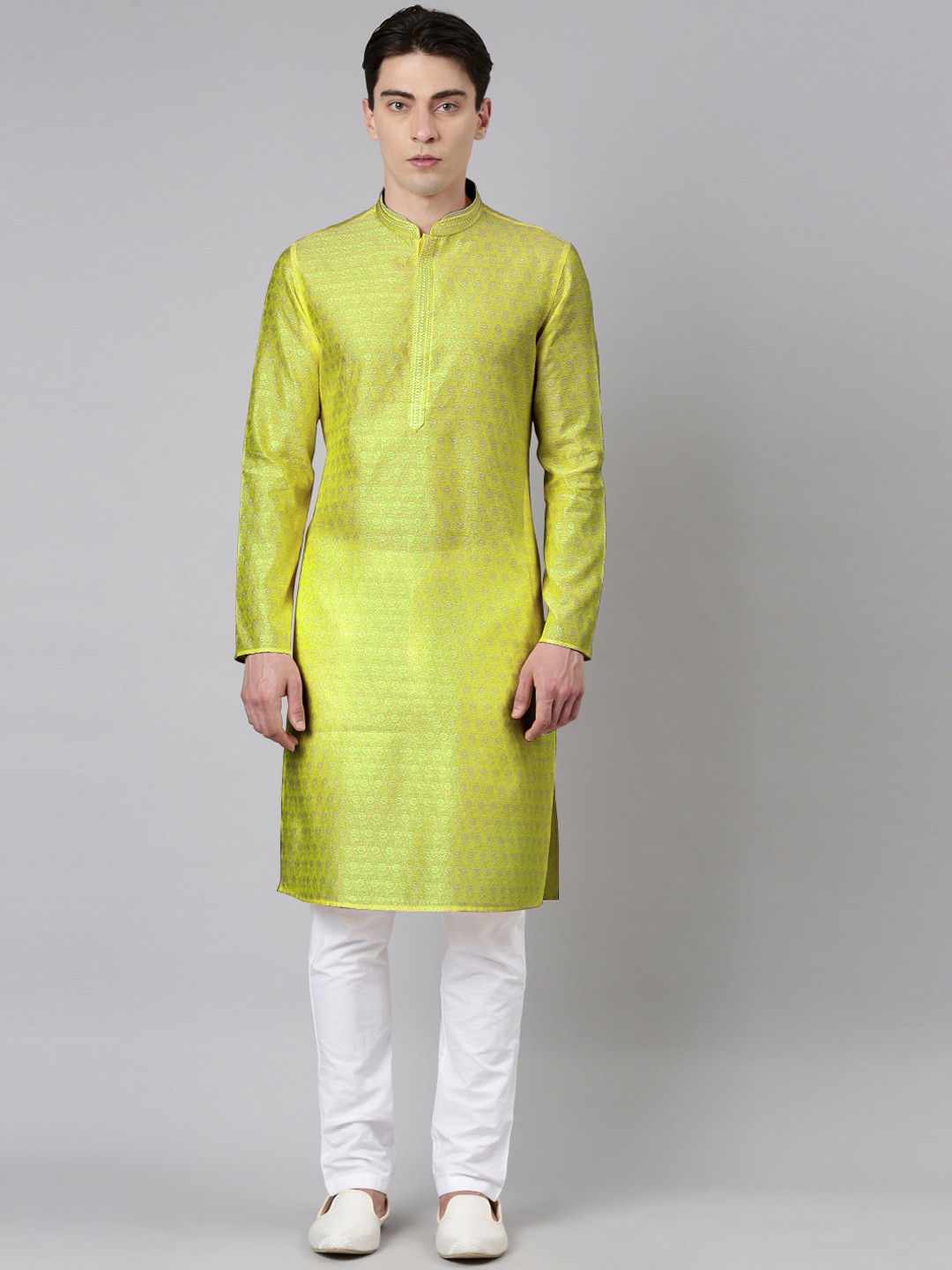

TheEthnic.Co Woven Design Mandarin Collar Straight Kurta, Green