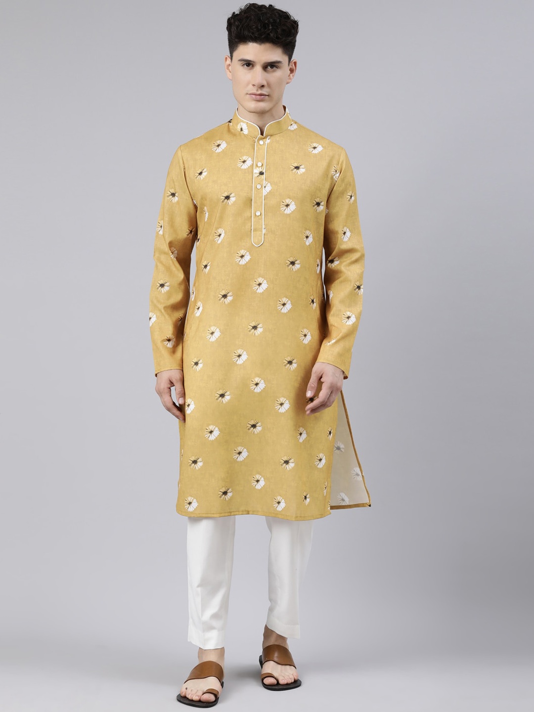 

TheEthnic.Co Floral Printed Mandarin Collar Cotton Straight Kurta, Mustard