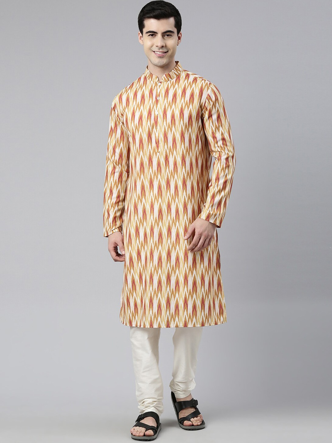 

TheEthnic.Co Abstract Printed Mandarin Collar Straight Kurta, Orange