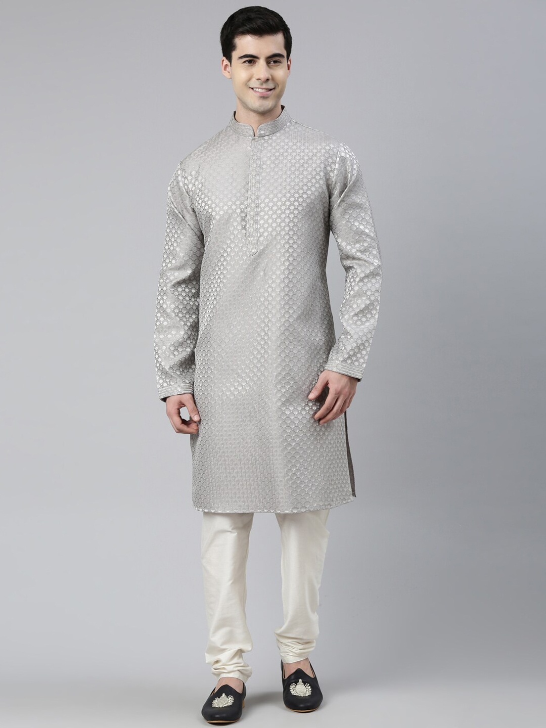 

TheEthnic.Co Woven Design Mandarin Collar Straight Kurta, Grey