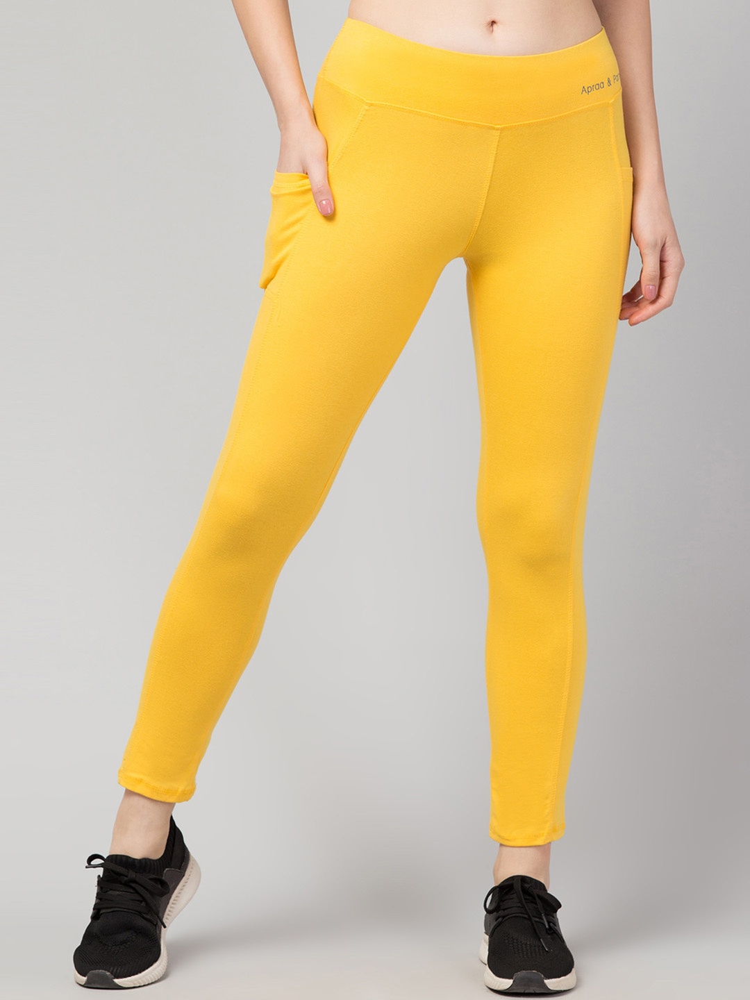 

Apraa & Parma Women Cropped Tights With Pockets, Yellow