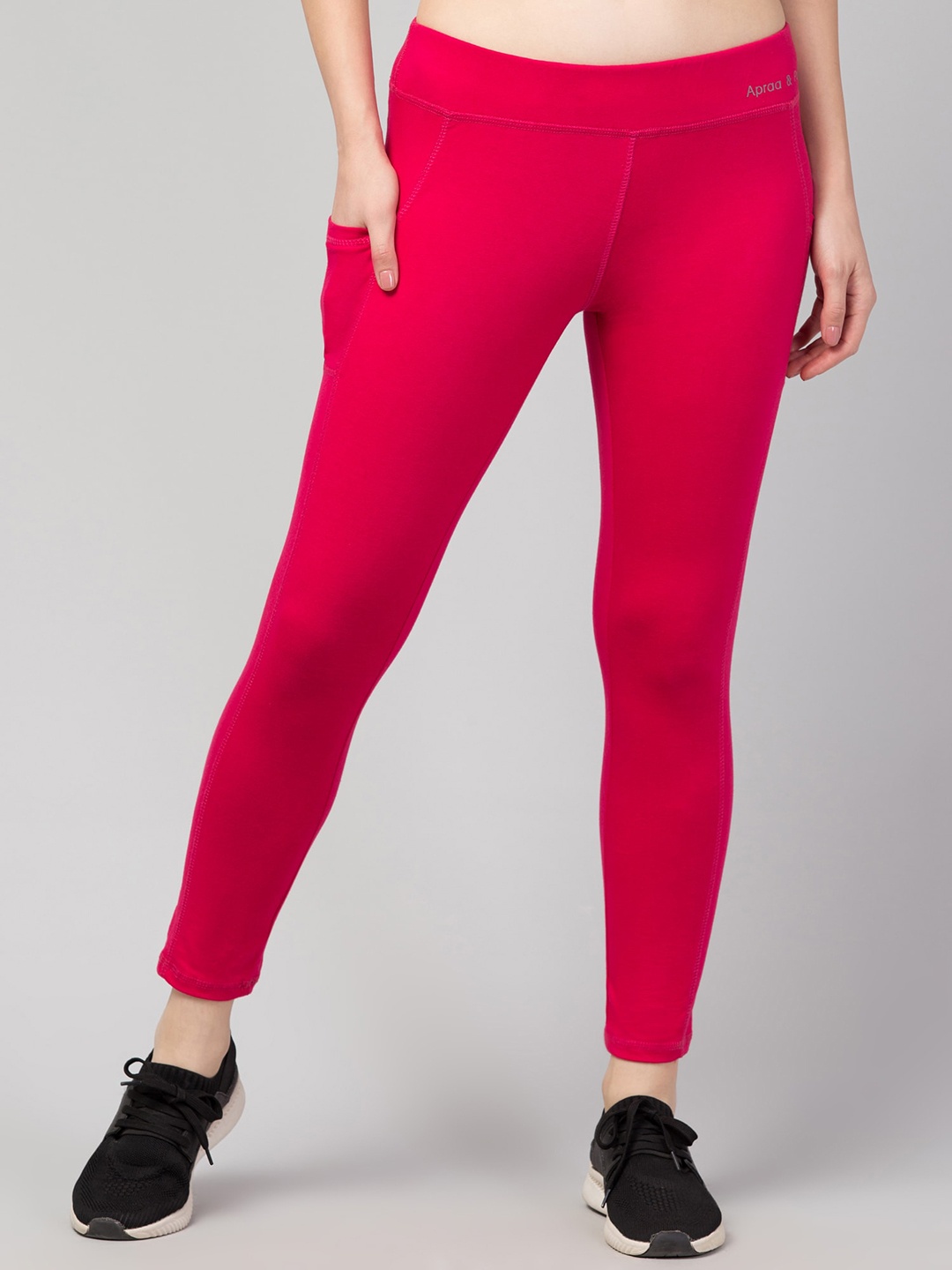 

Apraa & Parma Women Cropped High-Rise Slim-Fit Tights With Pocket, Red