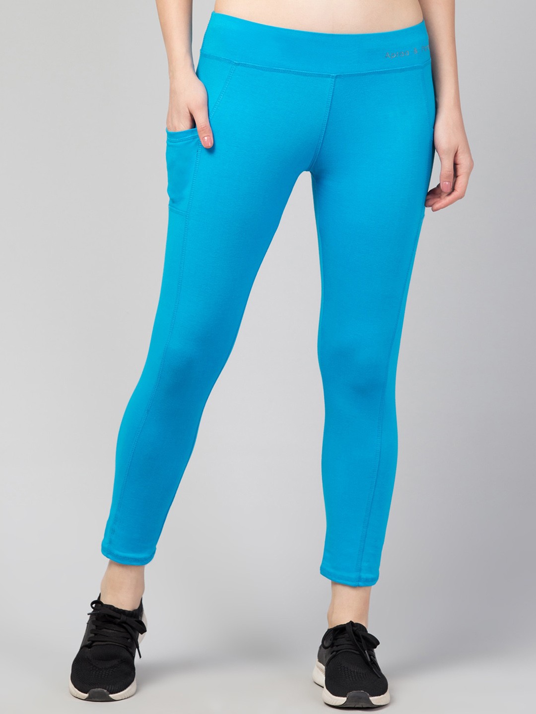 

Apraa & Parma Women Slim Fit Pocket Detail Sports Tights, Blue