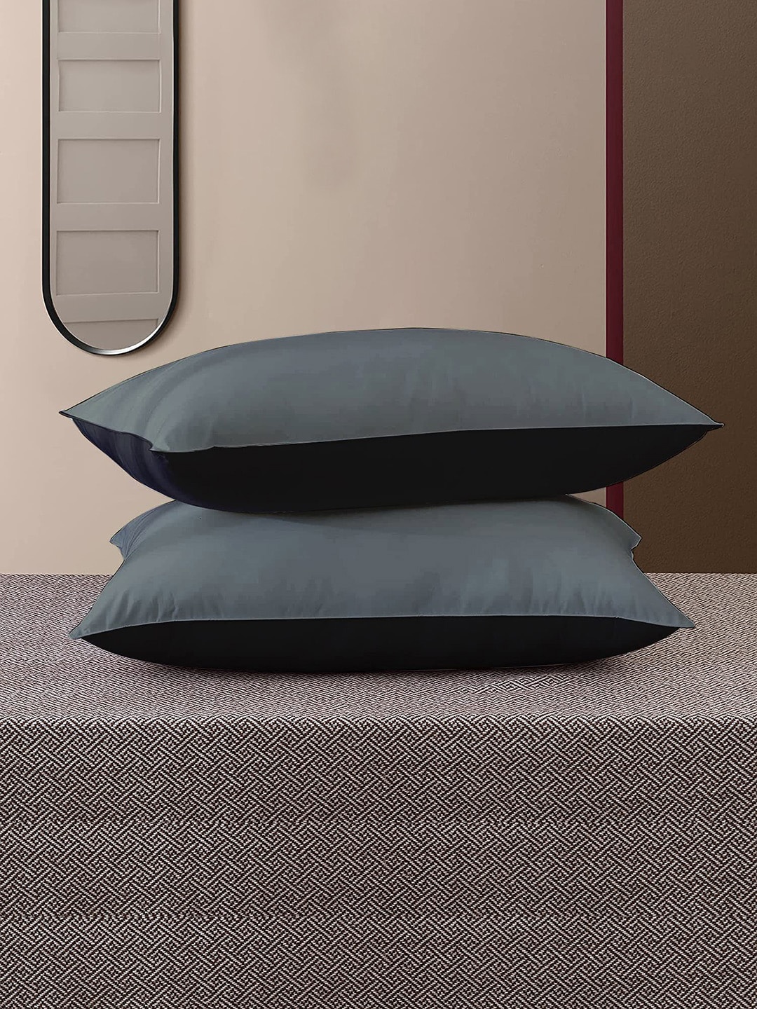 

Cloth Fusion Black 2-Pieces Microfiber Sleep Pillows