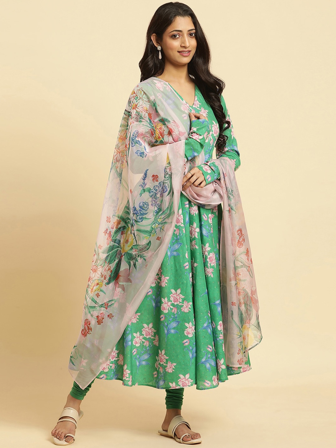 

W Green Floral Printed Regular Pure Cotton Kurta With Leggings And Dupatta