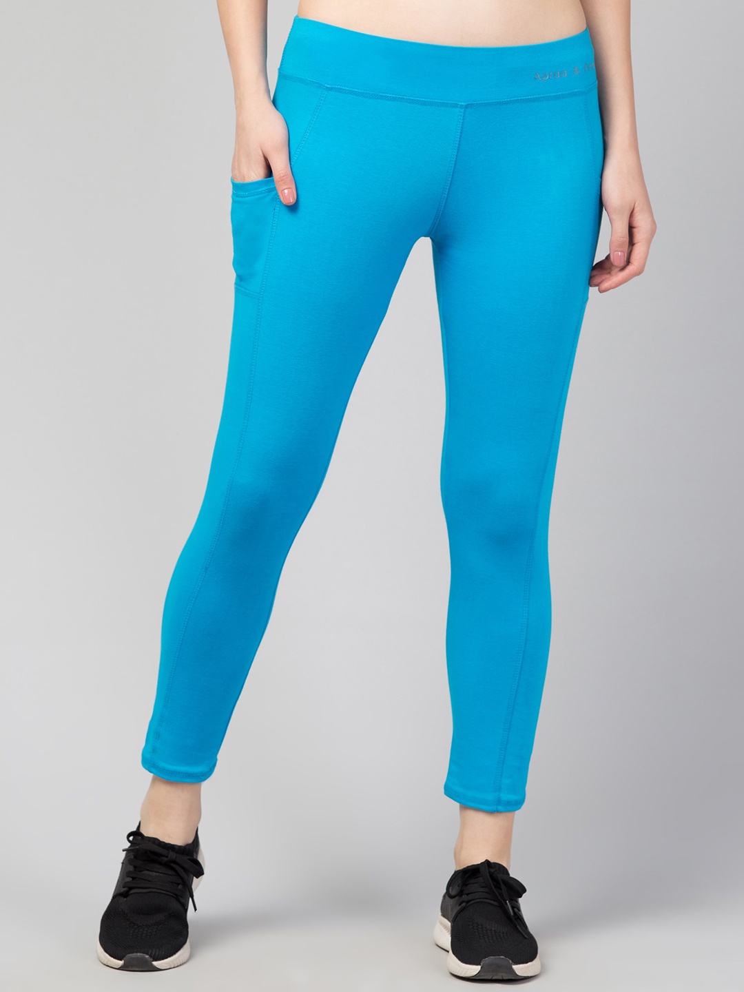 

Apraa & Parma Women Ankle-Length Tights With Pockets, Blue