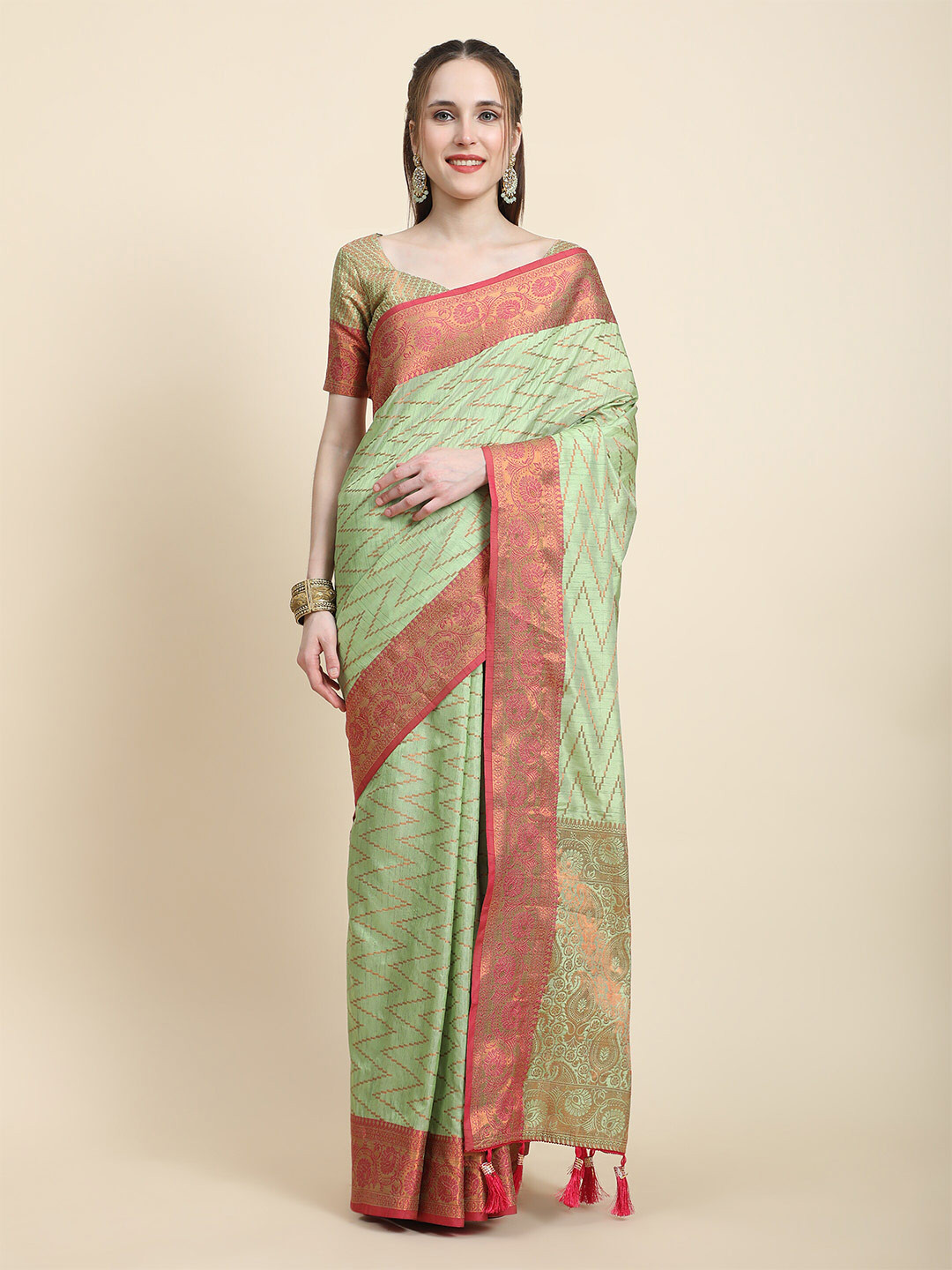 

YAVIRA SILK Ethnic Motifs Woven Design Zari Detail Banarasi Saree, Green