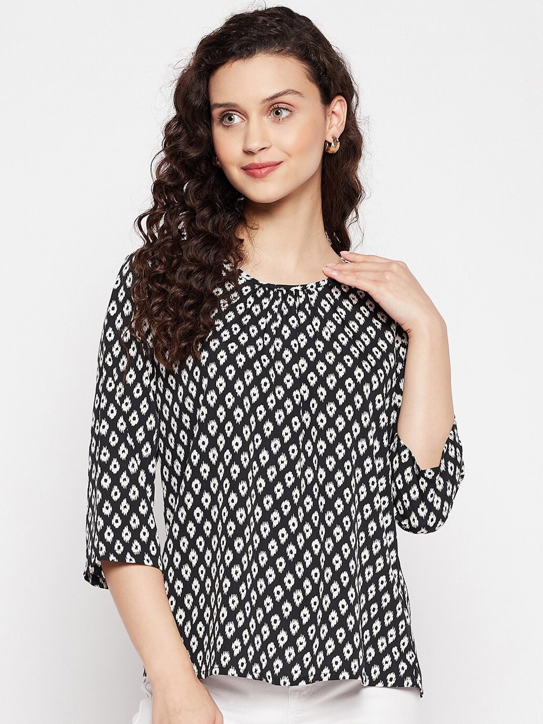 

Nuwah Abstract Printed Crepe Top, Black