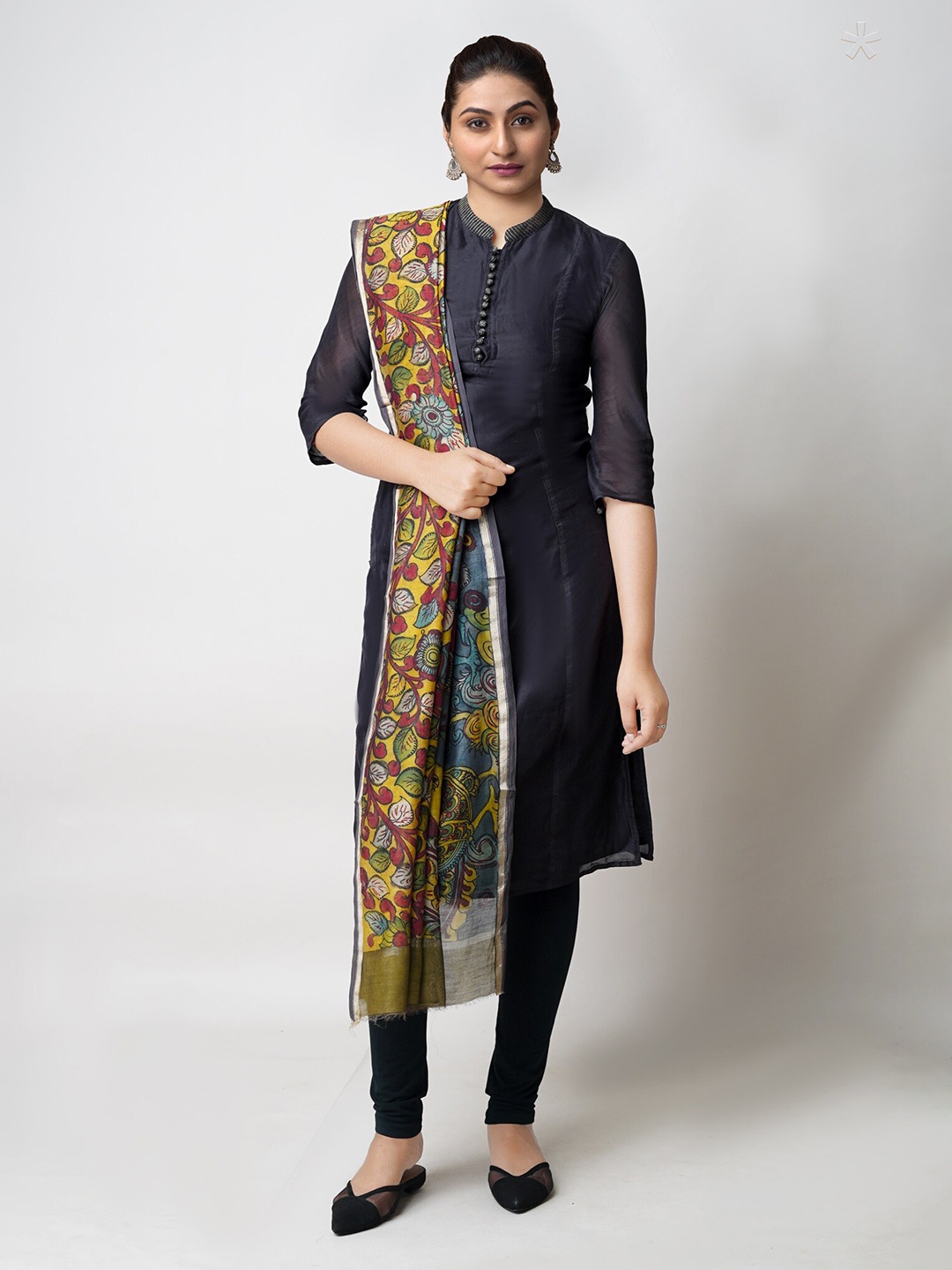 

Unnati Silks Ethnic Motifs Printed Cotton Silk Kalamkari Dupatta, Yellow