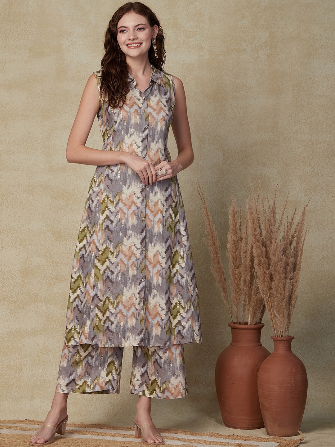 

FASHOR Chevron Printed Shirt Collar A-Line Kurta & Palazzos, Grey