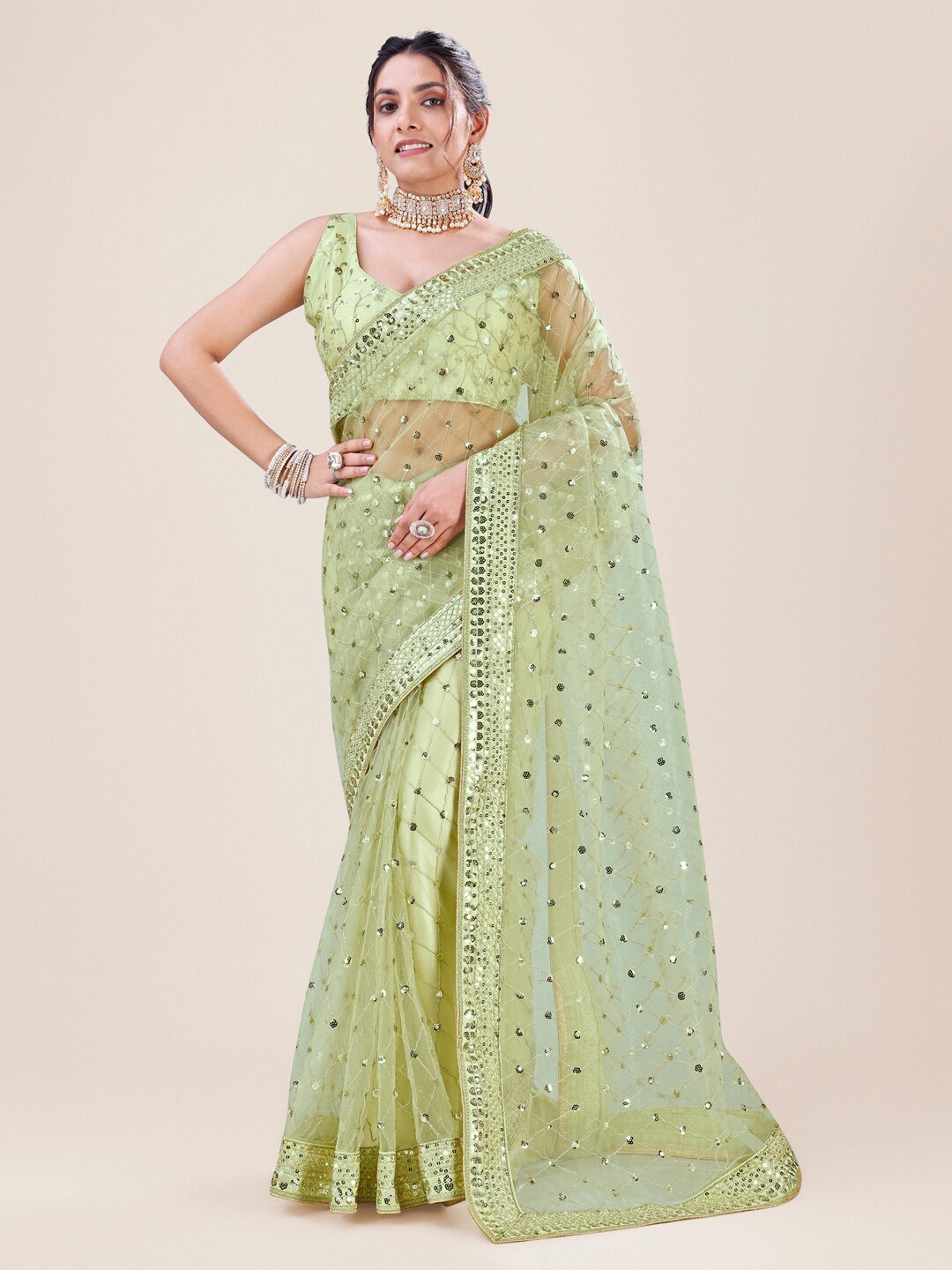 

Roykals Embellished Sequinned Net Saree, Green