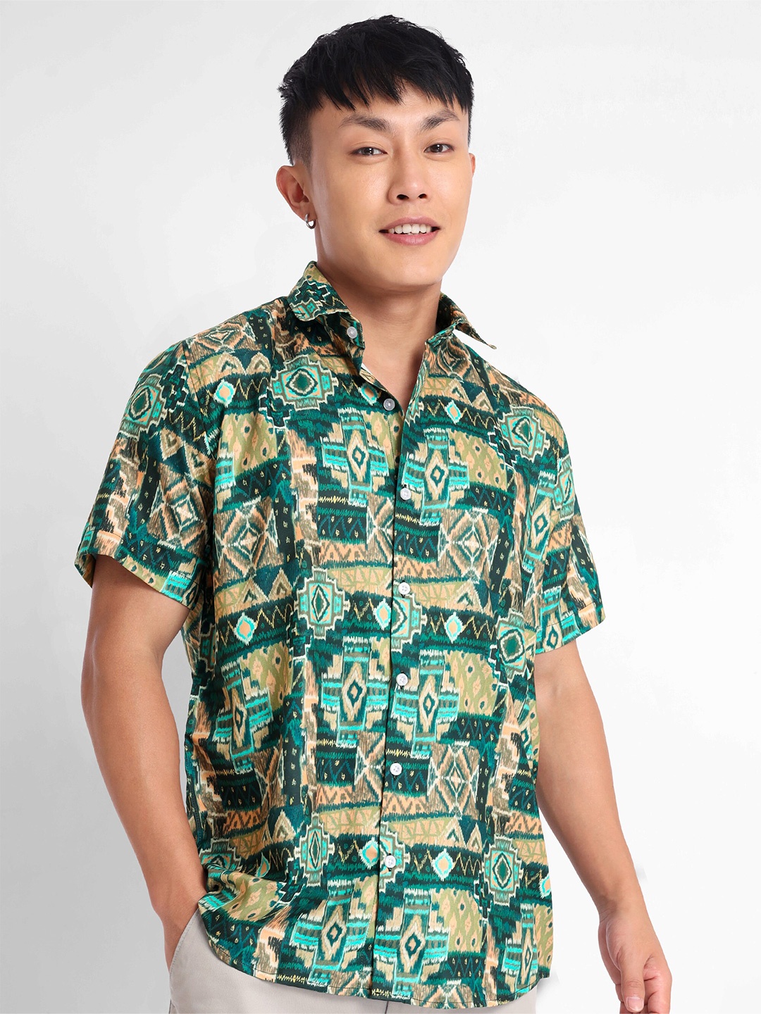 

Beyoung Relaxed Abstract Printed Cotton Casual Shirt, Green