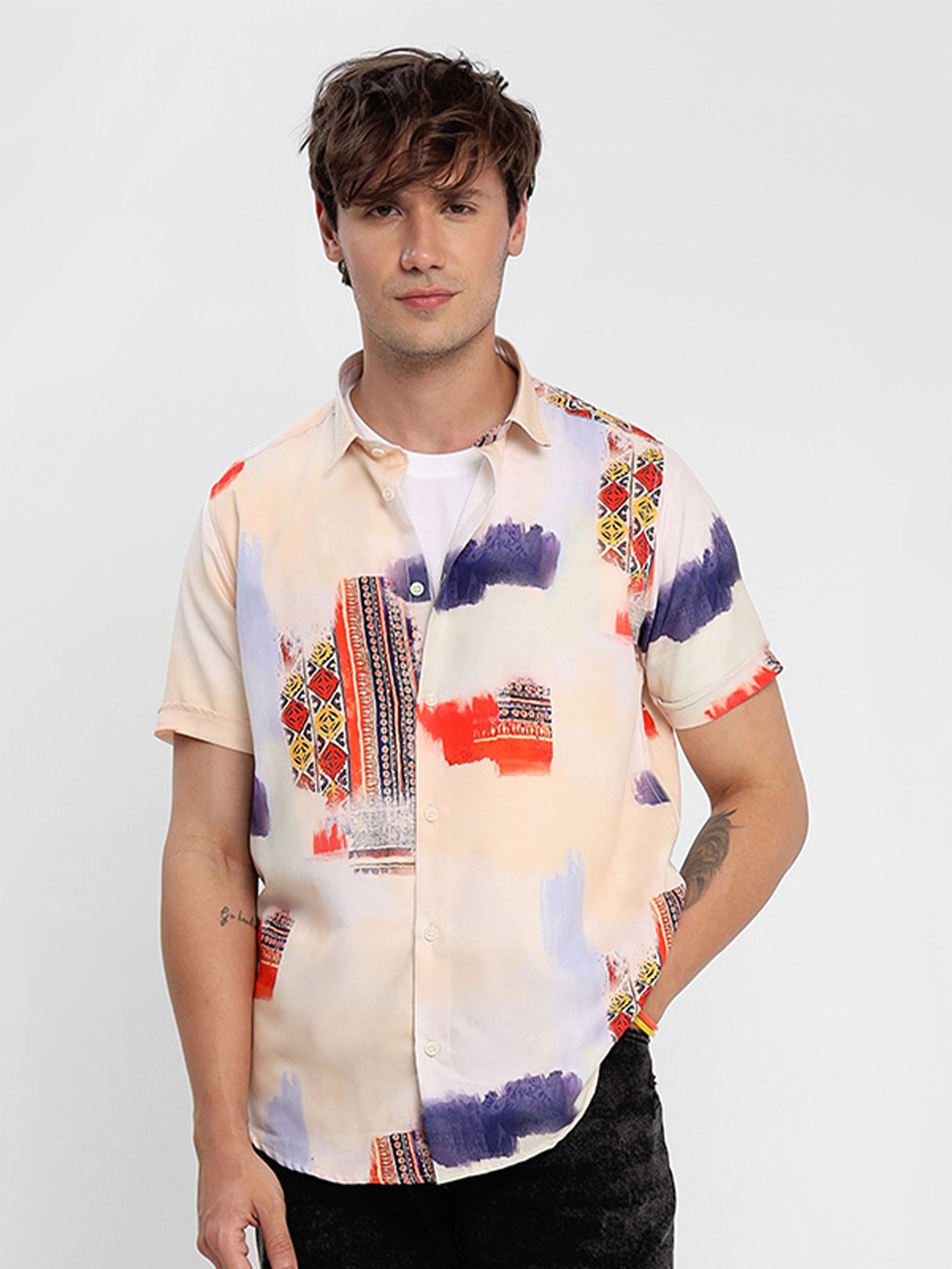 

Beyoung Relaxed Geometric Printed Cotton Casual Shirt, Orange