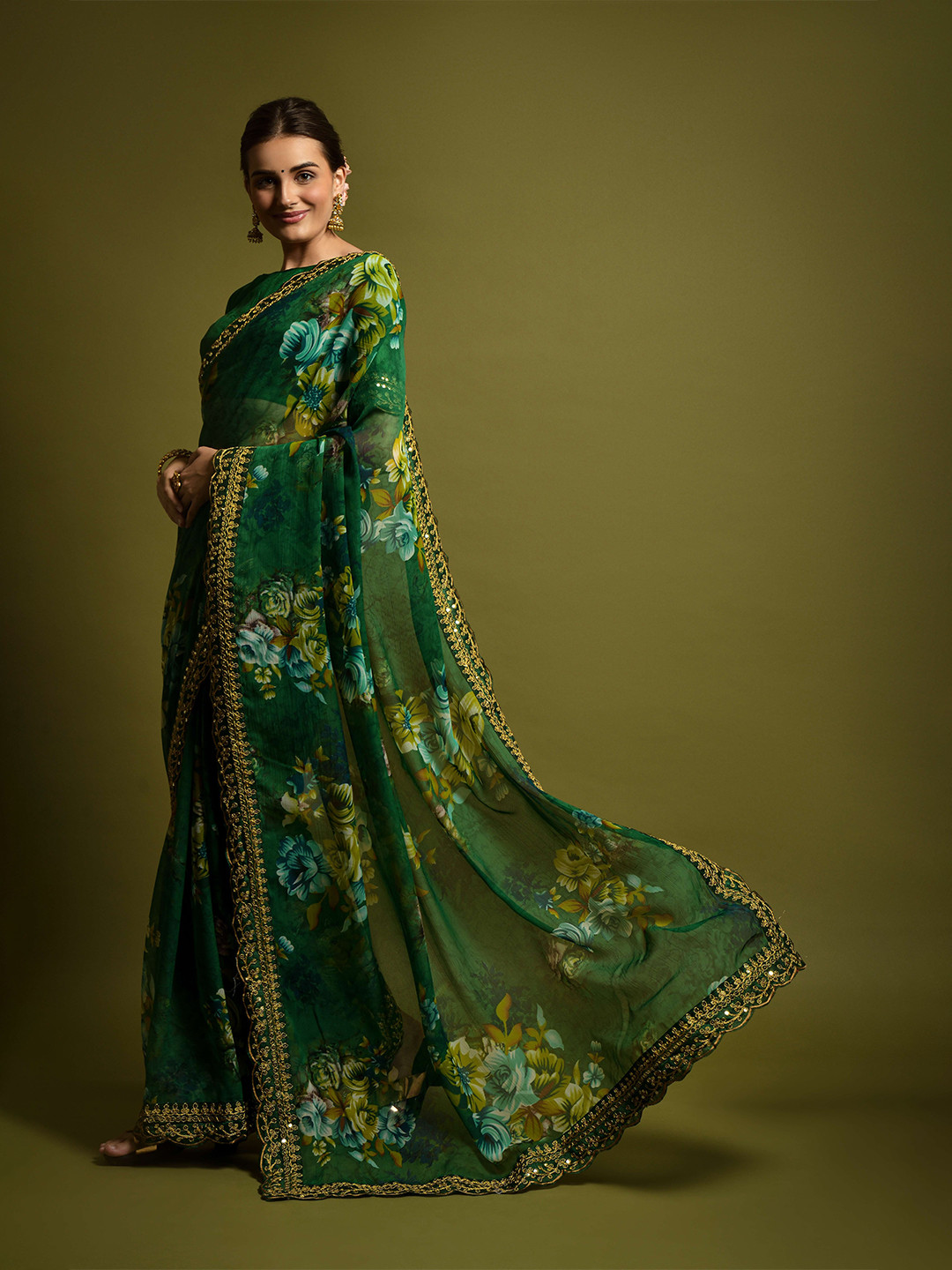 

Munir Floral Printed Saree, Green